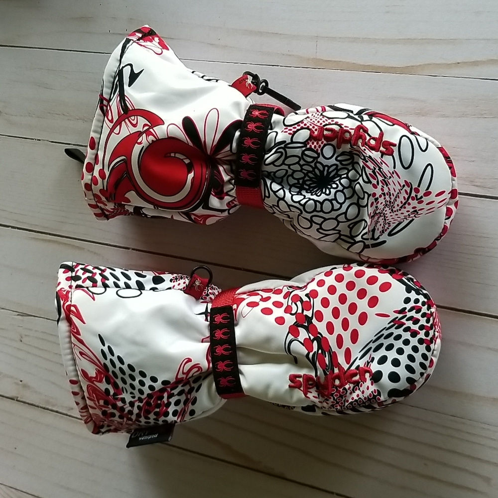 Spyder snow gloves youth size med